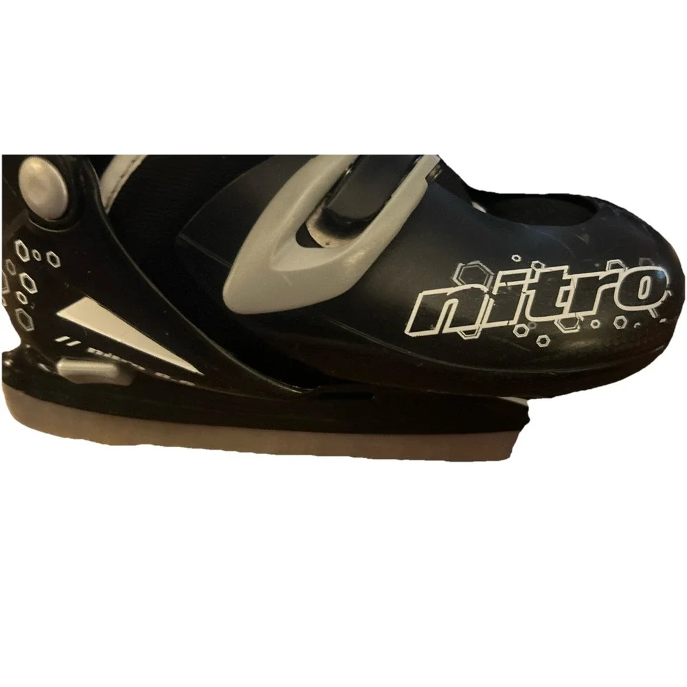 Lake Placid Nitro 8.8 Boy's Hockey Skates Adjustable JR11-JR13 Used